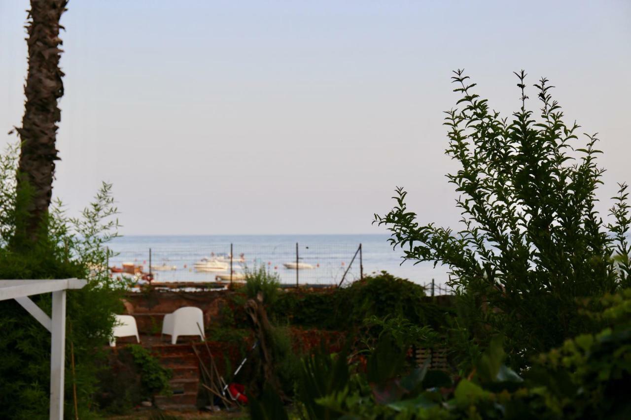 Acquabianca Villa Aci Castello Exteriör bild